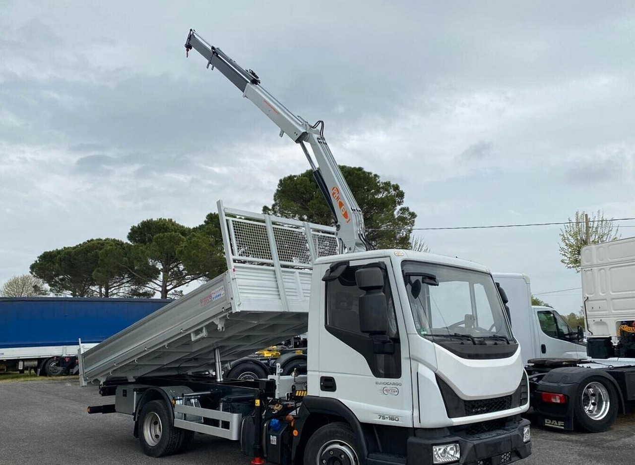 IVECO EUROCARGO 75E16 2019 RIBALTABILE E GRU - Camião basculante, Camião grua: foto 4 IVECO EUROCARGO 75E16 2019 RIBALTABILE E GRU - Camião basculante, Camião grua: foto 4