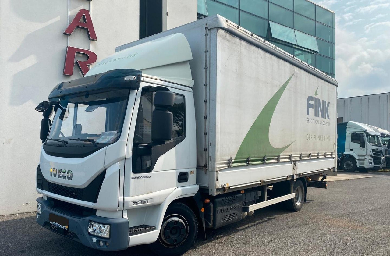 IVECO EUROCARGO 75E19 EURO 6 2018 - Camião de lona: foto 1 IVECO EUROCARGO 75E19 EURO 6 2018 - Camião de lona: foto 1