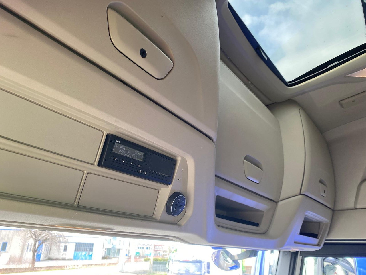 Camião polibenne IVECO S-WAY AS260S48: foto 14