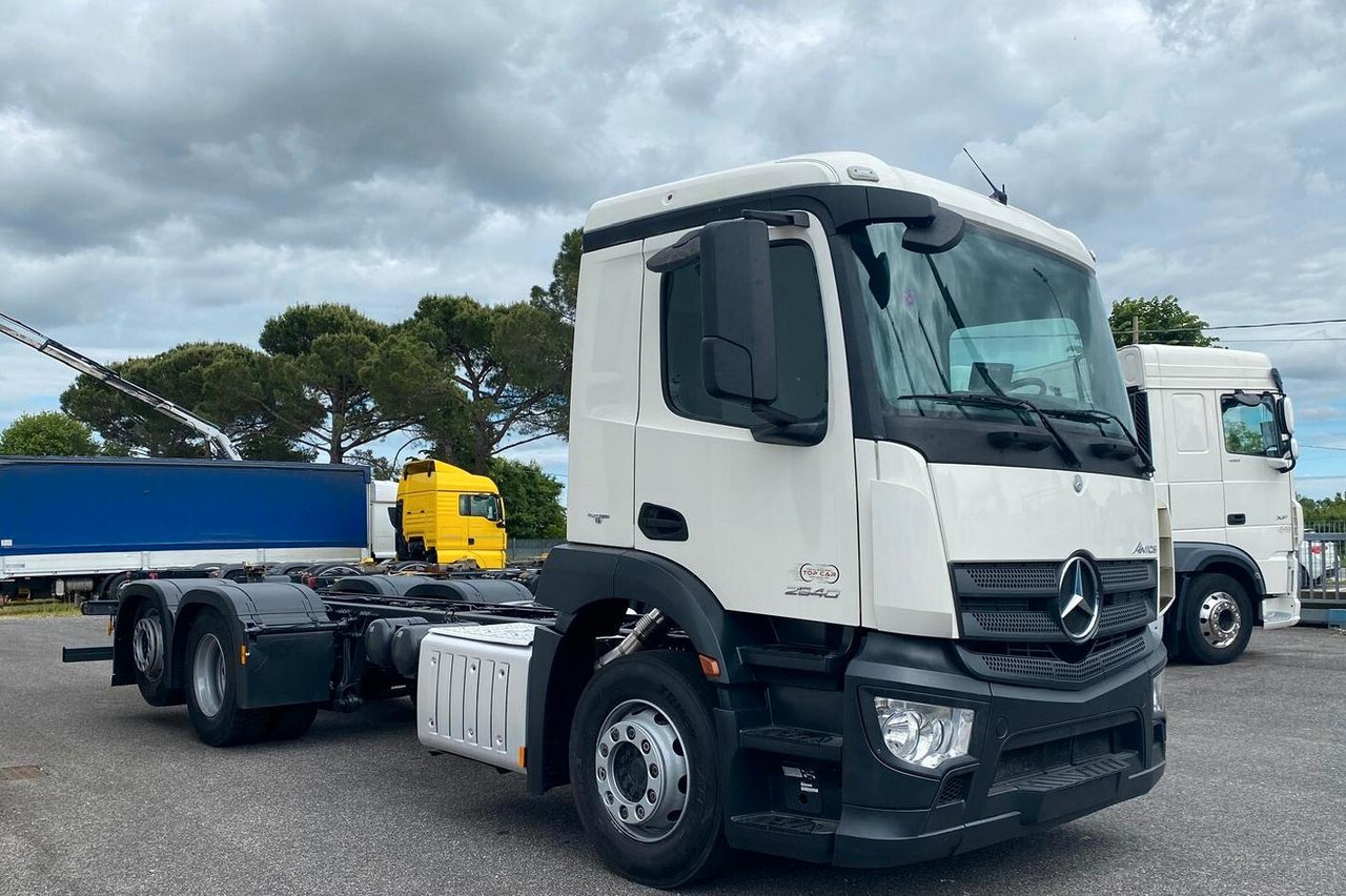 MERCEDES ANTOS 25.40 MOTRICE 3 ASSI TELAIO - Máquina de outro: foto 3 MERCEDES ANTOS 25.40 MOTRICE 3 ASSI TELAIO - Máquina de outro: foto 3