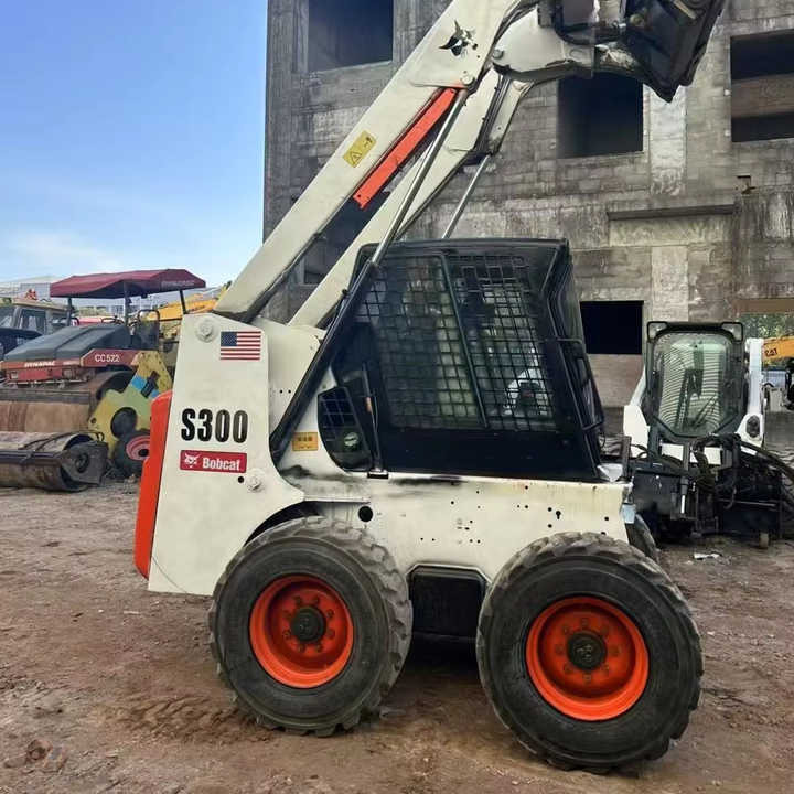 100%Ready Bobcat S300 Well Sold Most Famous Brand High Quality Bobcat S300 Skid Steer Loader for Sale - Mini pá carregadora: foto 1 100%Ready Bobcat S300 Well Sold Most Famous Brand High Quality Bobcat S300 Skid Steer Loader for Sale - Mini pá carregadora: foto 1