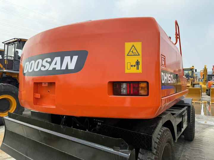 90% Brand New Doosan Brand Dh150w-7 Wheel Excavator in Stock Used Korea Brand Doosan Dh55 Dh60 Dh150 Dh210 Excavator for Sale - Escavadeira de rodas: foto 3 90% Brand New Doosan Brand Dh150w-7 Wheel Excavator in Stock Used Korea Brand Doosan Dh55 Dh60 Dh150 Dh210 Excavator for Sale - Escavadeira de rodas: foto 3