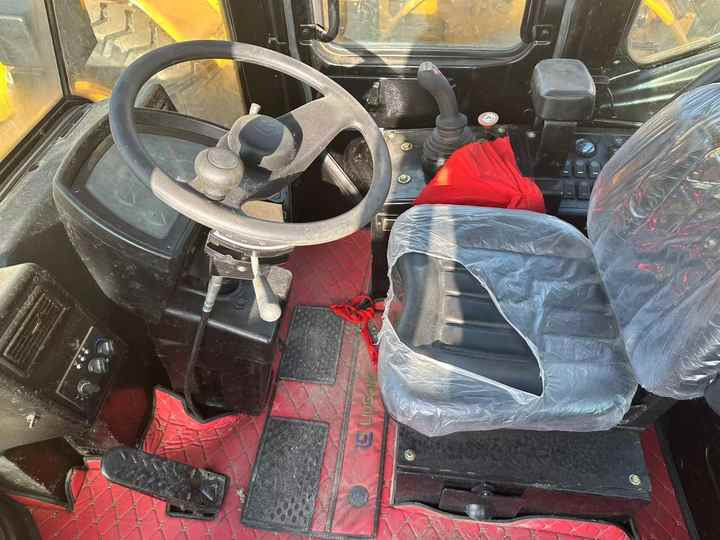 90% New CAT 950h Used Wheel Loader, Powerful, Low Price, and Very Good Quality - Pá carregadora de rodas: foto 3 90% New CAT 950h Used Wheel Loader, Powerful, Low Price, and Very Good Quality - Pá carregadora de rodas: foto 3