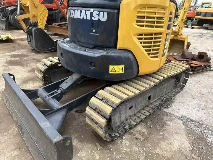 Best Quality Komatsu PC35mr Used Mini Excavator Earth-moving Machinery in Good Condition - Mini escavadeira: foto 4 Best Quality Komatsu PC35mr Used Mini Excavator Earth-moving Machinery in Good Condition - Mini escavadeira: foto 4