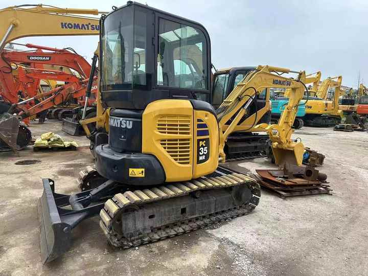 Best Quality Komatsu PC35mr Used Mini Excavator Earth-moving Machinery in Good Performance - Mini escavadeira: foto 3 Best Quality Komatsu PC35mr Used Mini Excavator Earth-moving Machinery in Good Performance - Mini escavadeira: foto 3