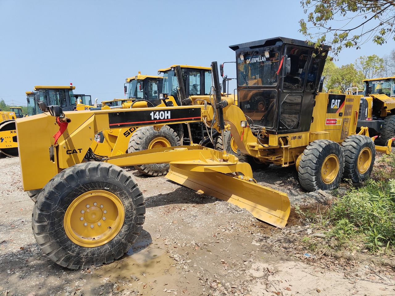 CATERPILLAR 140H construction machine good price in stock - Motoniveladora: foto 4 CATERPILLAR 140H construction machine good price in stock - Motoniveladora: foto 4