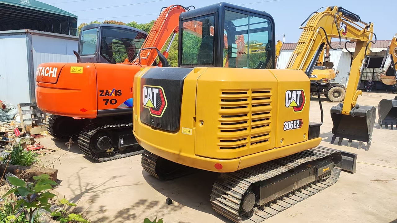 CATERPILLAR CAT306E2 excavator in good price for sale - Mini escavadeira: foto 1 CATERPILLAR CAT306E2 excavator in good price for sale - Mini escavadeira: foto 1