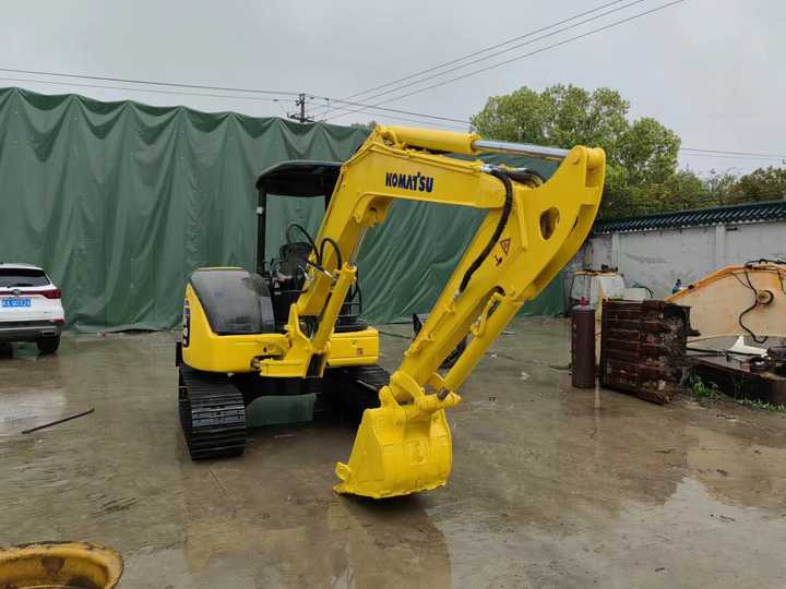 Cheap Selling Second Hand Mini Excavator Komatsu PC40 4Ton Japanese Komatsu PC40 Used Excavator for Sale - Mini escavadeira: foto 3 Cheap Selling Second Hand Mini Excavator Komatsu PC40 4Ton Japanese Komatsu PC40 Used Excavator for Sale - Mini escavadeira: foto 3
