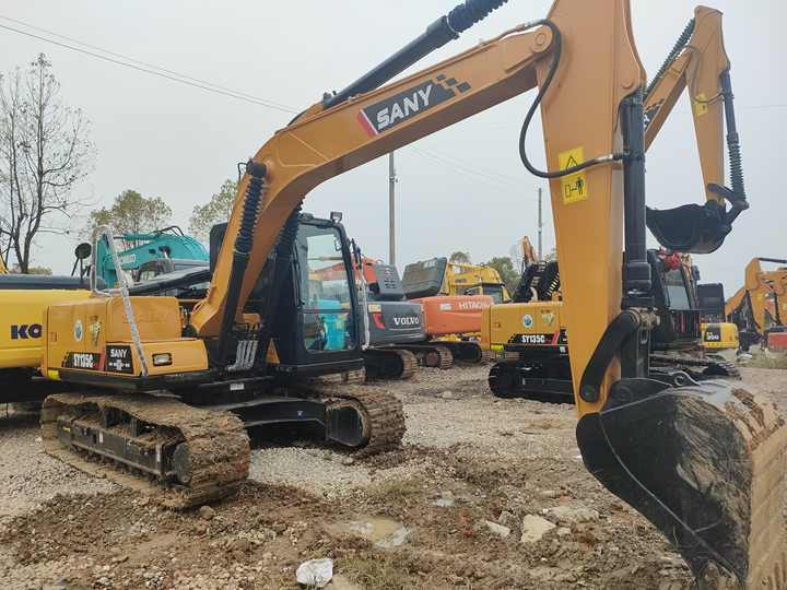 China Brand Used Sany China Brand Used Sany Sy135c Mini Excavator 6ton Crawler Earth Digger Machine for Sale - Mini escavadeira: foto 2 China Brand Used Sany China Brand Used Sany Sy135c Mini Excavator 6ton Crawler Earth Digger Machine for Sale - Mini escavadeira: foto 2