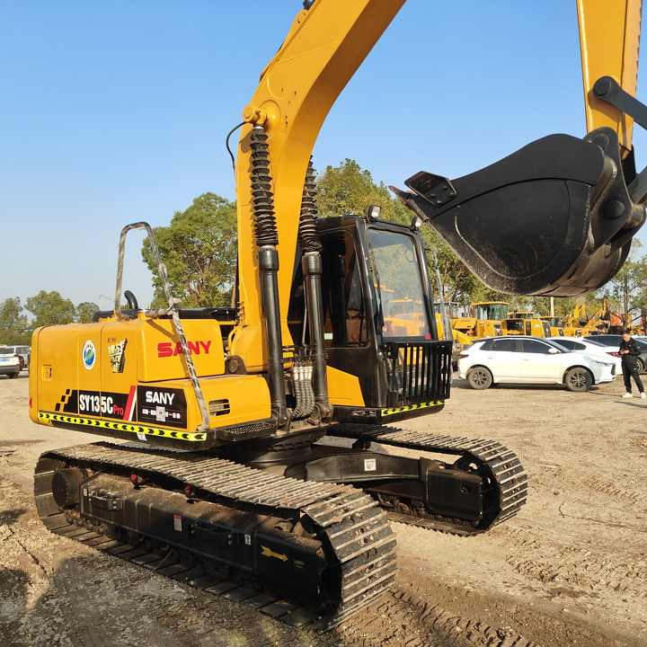 China Brand Used Sany China Brand Used Sany Sy135c Mini Excavator 6ton Crawler Earth Digger Machine for Sale - Mini escavadeira: foto 1 China Brand Used Sany China Brand Used Sany Sy135c Mini Excavator 6ton Crawler Earth Digger Machine for Sale - Mini escavadeira: foto 1