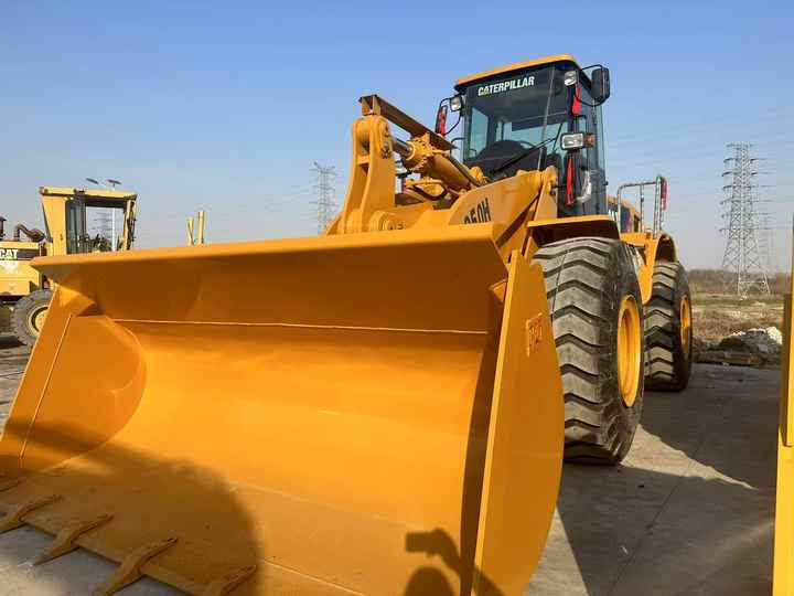 Excellent Condition Cat Brand 950h Wheel Loader on Sale Used Cat950 966 Wheel Loader in Stock Cheap Price - Pá carregadora de rodas: foto 3 Excellent Condition Cat Brand 950h Wheel Loader on Sale Used Cat950 966 Wheel Loader in Stock Cheap Price - Pá carregadora de rodas: foto 3