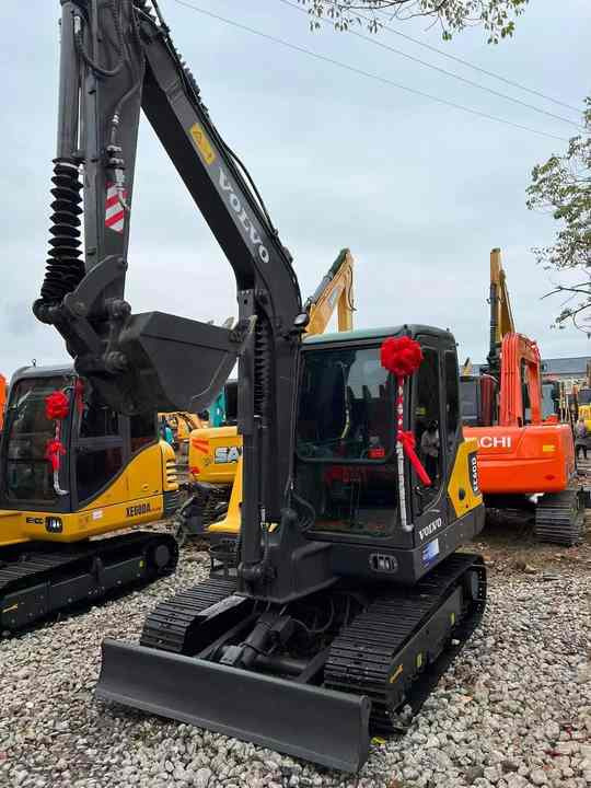 High Quality Used Volvo EC60D Excavator for Sale 6 Ton Compact Machine, Excellent Condition, Ready for Work! - Mini escavadeira: foto 3 High Quality Used Volvo EC60D Excavator for Sale 6 Ton Compact Machine, Excellent Condition, Ready for Work! - Mini escavadeira: foto 3