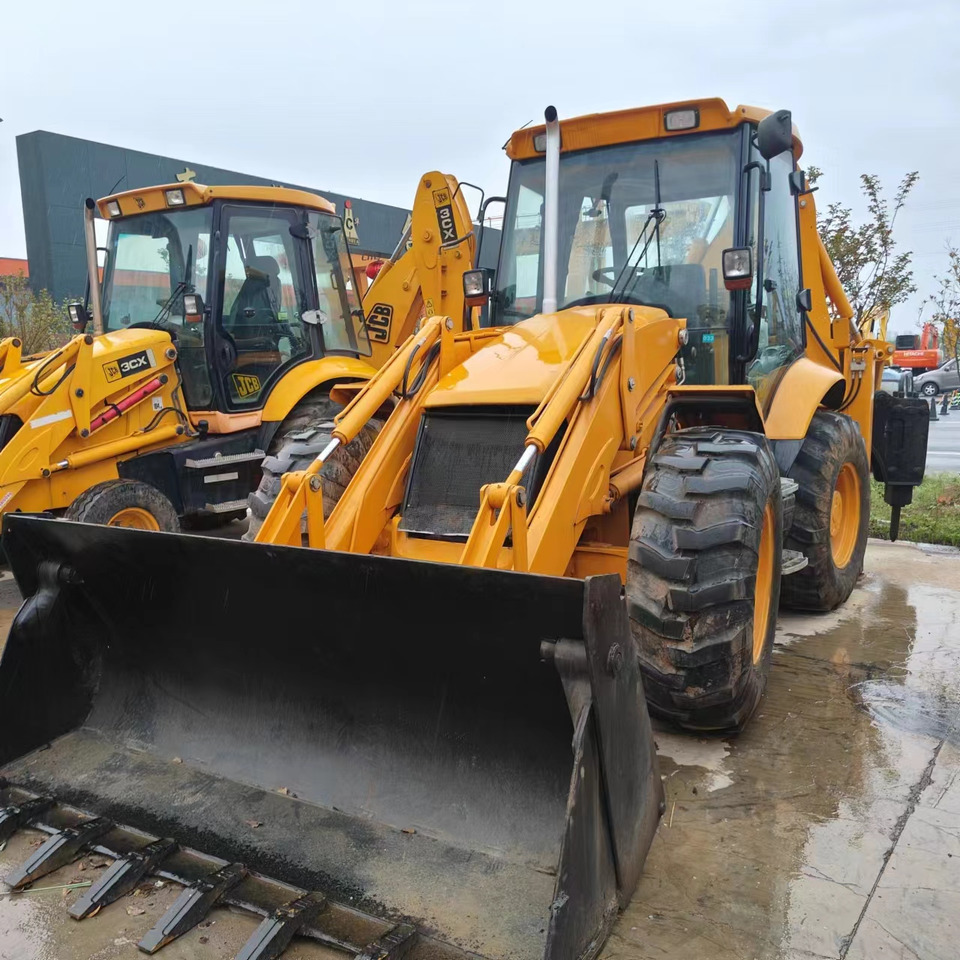 JCB 4CX - Retroescavadeira: foto 1 JCB 4CX - Retroescavadeira: foto 1