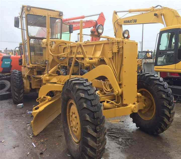 Japan Original Used Komatsu GD661A-1 Motor Grader GD661 in Condition - Motoniveladora: foto 2 Japan Original Used Komatsu GD661A-1 Motor Grader GD661 in Condition - Motoniveladora: foto 2