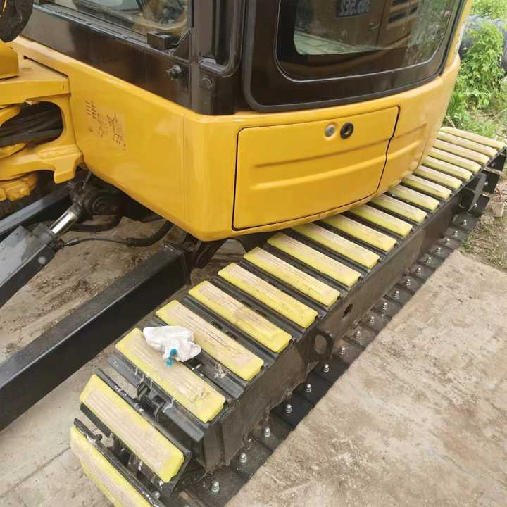 Mini Caterpillar 303.5E Excavator for Sale Second Hand Original Caterpillar 3tons Excavator in Sale - Mini escavadeira: foto 4 Mini Caterpillar 303.5E Excavator for Sale Second Hand Original Caterpillar 3tons Excavator in Sale - Mini escavadeira: foto 4