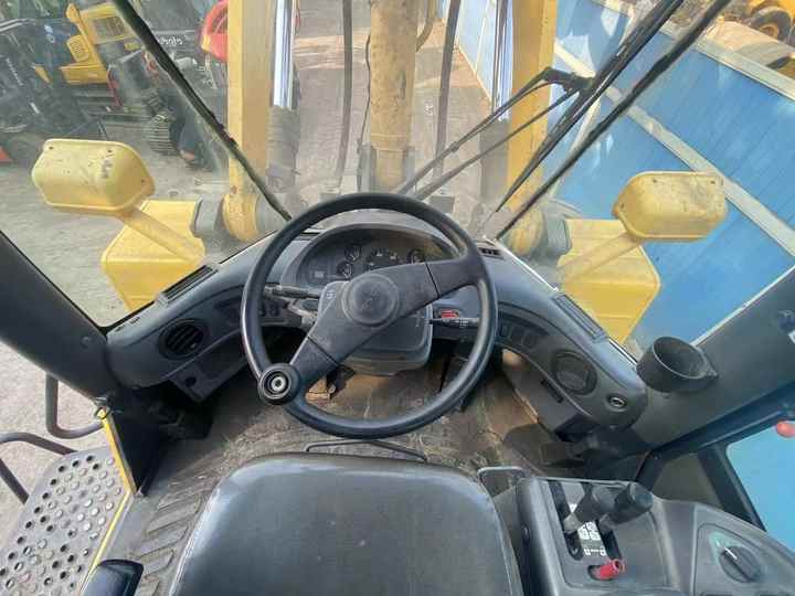 New Arrival komatsu Wa470-6 Wheel Loader for Sale Used Original Japan Brand komatsu Wa380 470-3 470-6 in Stock - Pá carregadora de rodas: foto 5 New Arrival komatsu Wa470-6 Wheel Loader for Sale Used Original Japan Brand komatsu Wa380 470-3 470-6 in Stock - Pá carregadora de rodas: foto 5