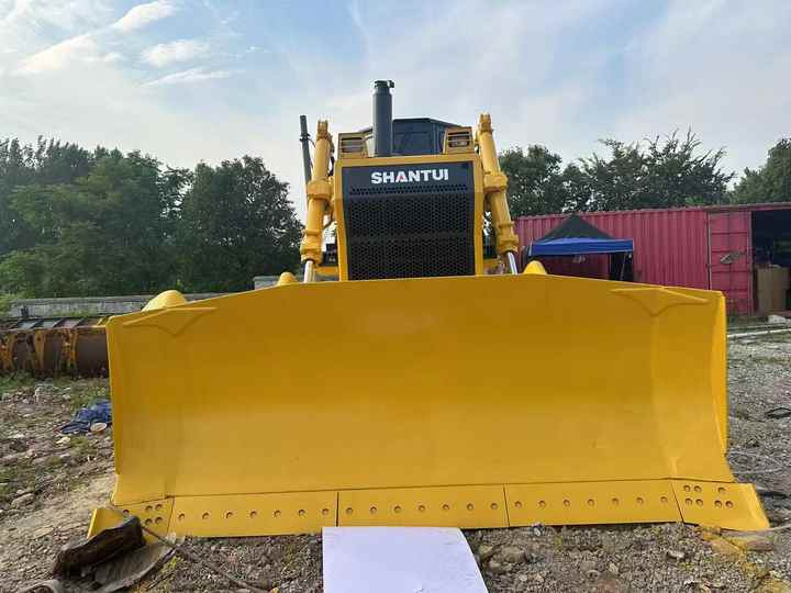 Perfect Condition Almost New Quality Used China Brand SHANTUI SD32 Dozer for Sale SD16 SD16 SD32 S Made in China - Buldôzer: foto 4 Perfect Condition Almost New Quality Used China Brand SHANTUI SD32 Dozer for Sale SD16 SD16 SD32 S Made in China - Buldôzer: foto 4