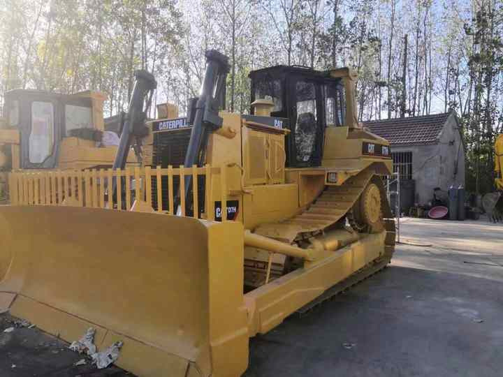 Second Hand Caterpillar CAT D7H D7G D7R Bulldozer, Used CAT D7H Japan Import in Good Condition - Buldôzer: foto 4 Second Hand Caterpillar CAT D7H D7G D7R Bulldozer, Used CAT D7H Japan Import in Good Condition - Buldôzer: foto 4