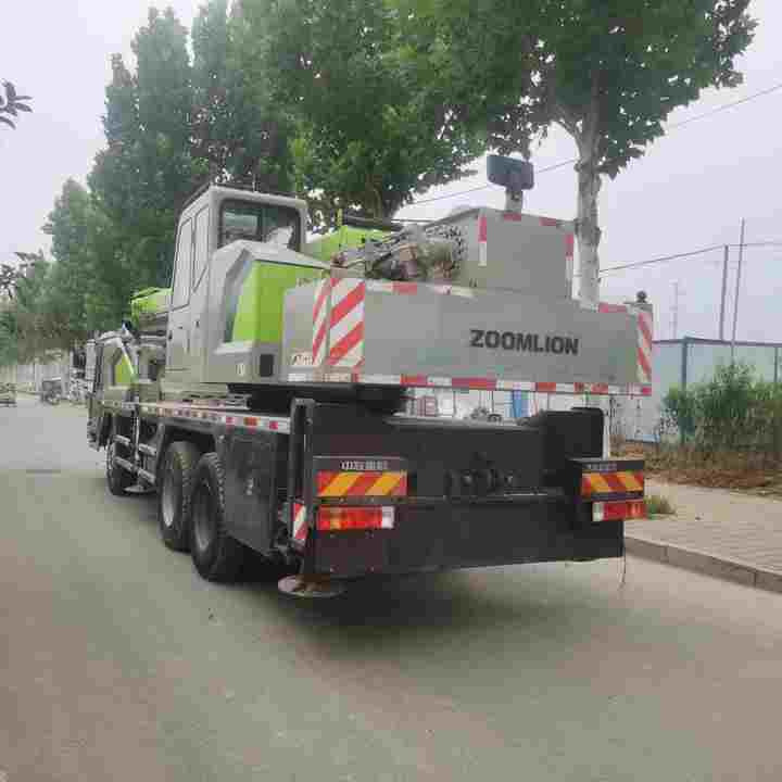 Truck Crane 25 Ton Used Truck Crane 25 Ton for Sale - Grua móvel: foto 5 Truck Crane 25 Ton Used Truck Crane 25 Ton for Sale - Grua móvel: foto 5