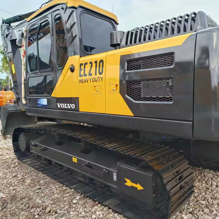 USED KOREA BRAND VOLVO EC210 EXCAVATOR for SALE - Escavadora de rastos: foto 1 USED KOREA BRAND VOLVO EC210 EXCAVATOR for SALE - Escavadora de rastos: foto 1