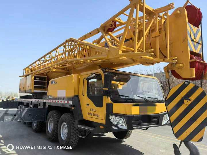Used 130 Tons Crane China Brand Large Used Crane 130 Tons YQ130 for Sale - Grua móvel: foto 2 Used 130 Tons Crane China Brand Large Used Crane 130 Tons YQ130 for Sale - Grua móvel: foto 2