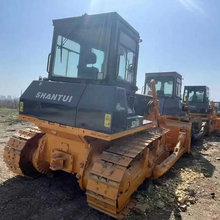 Used China Made SD16 Construction Machinery Shantui SD16 Crawler Bulldozer Earthmoving Machine Used Bulldozer - Buldôzer: foto 5 Used China Made SD16 Construction Machinery Shantui SD16 Crawler Bulldozer Earthmoving Machine Used Bulldozer - Buldôzer: foto 5