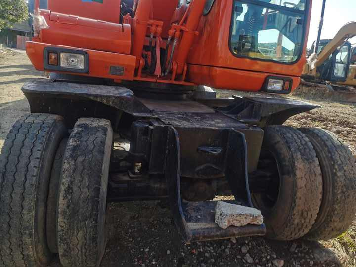 Used Digger Doosan Dh150w-7 Construction Machinery Construction Digger Used Doosan Dh150w-7 Cheap Excavator - Escavadeira de rodas: foto 3 Used Digger Doosan Dh150w-7 Construction Machinery Construction Digger Used Doosan Dh150w-7 Cheap Excavator - Escavadeira de rodas: foto 3