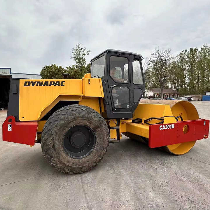 Used Dynapac CA301 Vibratory Roller with Less Working Time and Superior Performance Used Dynapac 251d/301D Roller for Sale - Compactador: foto 1 Used Dynapac CA301 Vibratory Roller with Less Working Time and Superior Performance Used Dynapac 251d/301D Roller for Sale - Compactador: foto 1