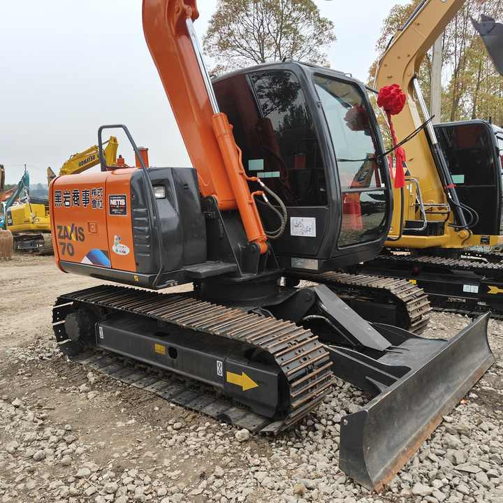 Used HITACHI ZX-70 - Escavadora de rastos: foto 1 Used HITACHI ZX-70 - Escavadora de rastos: foto 1