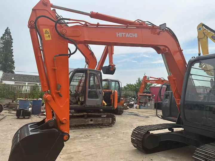 Used HITACHI ZX-70 - Escavadora de rastos: foto 2 Used HITACHI ZX-70 - Escavadora de rastos: foto 2