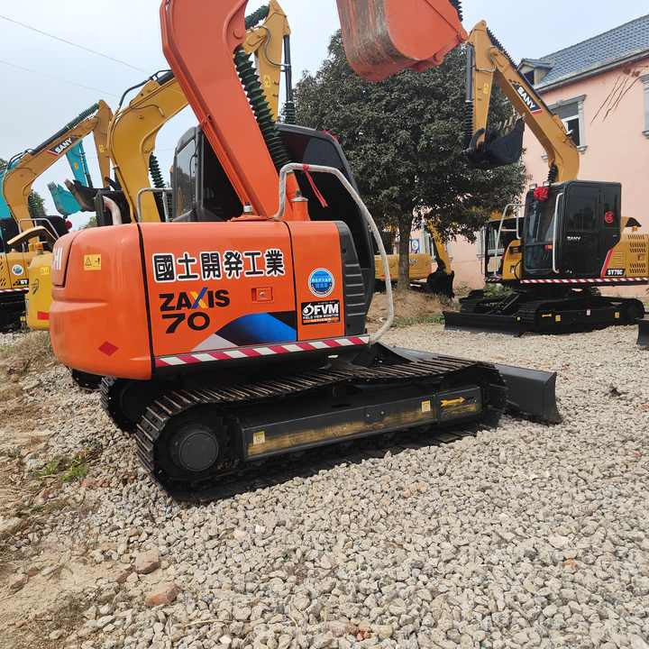 Used HITACHI ZX-70 - Escavadora de rastos: foto 1 Used HITACHI ZX-70 - Escavadora de rastos: foto 1