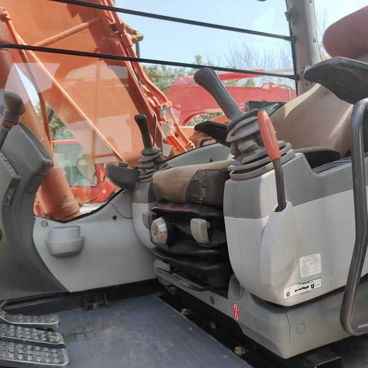 Escavadora de rastos Used Hitachi ZX130 Excavator Japan Made Hitachi Used Excavator Zx120 Zx130 for Sale: foto 6