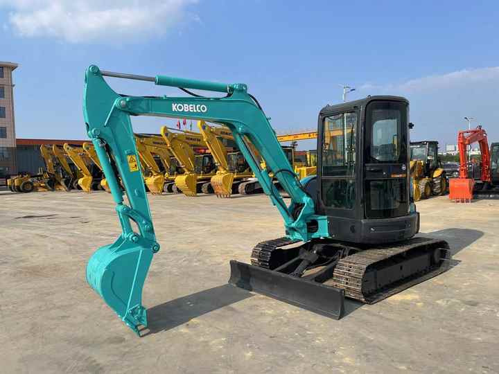 Used Mini Kobelco Sk55 5tons Excavator for Sale Used Construction Machinery Export - Mini escavadeira: foto 5 Used Mini Kobelco Sk55 5tons Excavator for Sale Used Construction Machinery Export - Mini escavadeira: foto 5