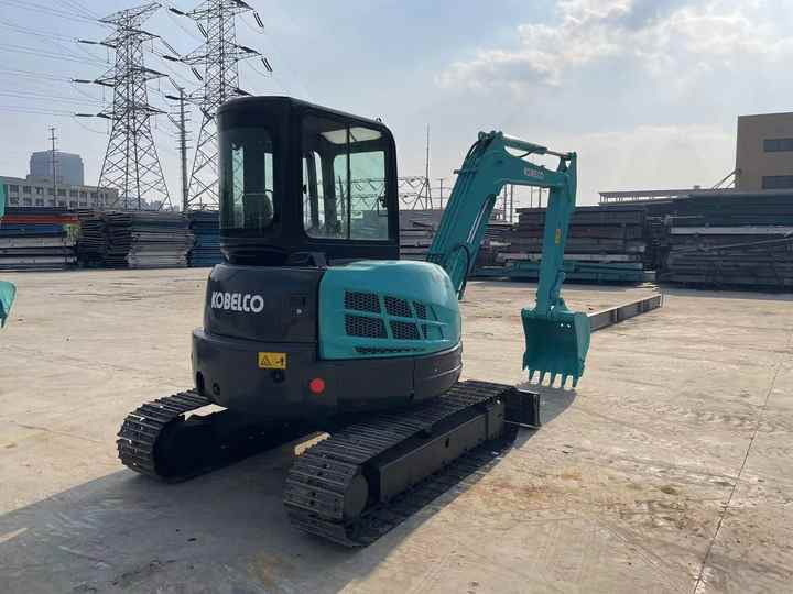 Used Mini Kobelco Sk55 5tons Excavator for Sale Used Construction Machinery Export - Mini escavadeira: foto 2 Used Mini Kobelco Sk55 5tons Excavator for Sale Used Construction Machinery Export - Mini escavadeira: foto 2