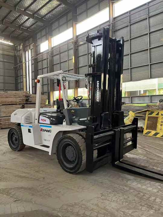 Used TCM 100 Forklift 10 Ton | Low Hours | Well-Maintained | Affordable Material Handling Machinery - Empilhadeira: foto 5 Used TCM 100 Forklift 10 Ton | Low Hours | Well-Maintained | Affordable Material Handling Machinery - Empilhadeira: foto 5