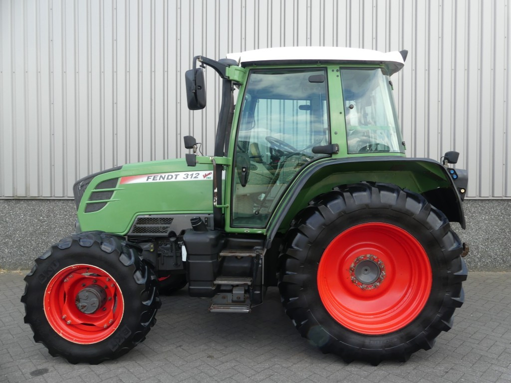 FENDT 312 Vario - Trator: foto 2 FENDT 312 Vario - Trator: foto 2