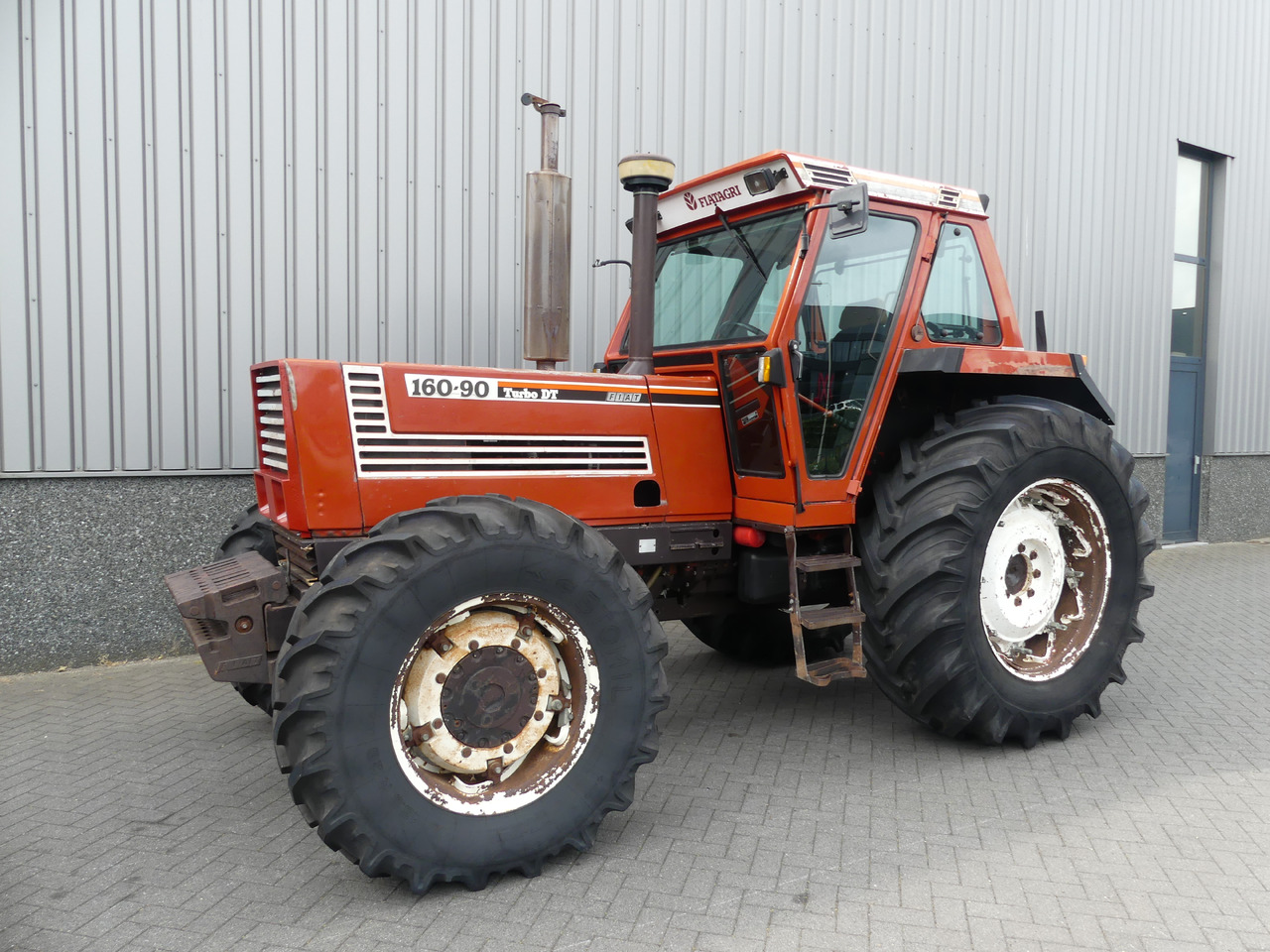 FIAT 160-90 4WD - Trator: foto 1 FIAT 160-90 4WD - Trator: foto 1