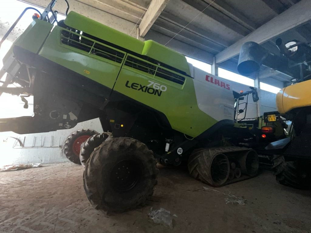 Claas LEXION 760 TT RISO - Ceifeira debulhadora: foto 1 Claas LEXION 760 TT RISO - Ceifeira debulhadora: foto 1