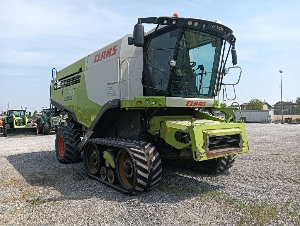 Claas Lexion 760 TT - Ceifeira debulhadora: foto 1 Claas Lexion 760 TT - Ceifeira debulhadora: foto 1