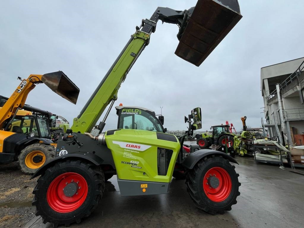 Claas Scorpion 1033 - Empilhador telescópico: foto 1 Claas Scorpion 1033 - Empilhador telescópico: foto 1
