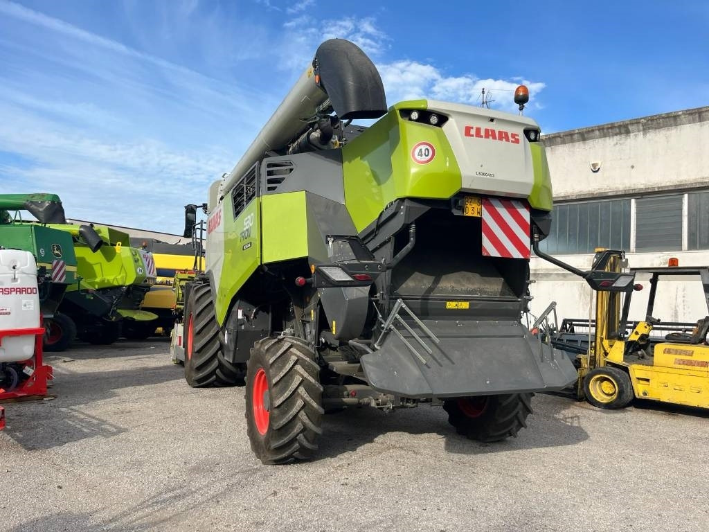 Claas TRION 530 MONTANA - Ceifeira debulhadora: foto 2 Claas TRION 530 MONTANA - Ceifeira debulhadora: foto 2