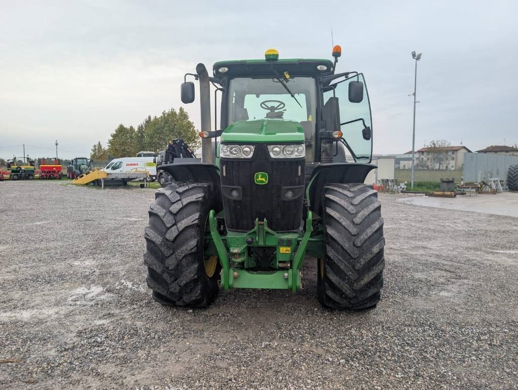 John Deere 7230 R - Trator: foto 2 John Deere 7230 R - Trator: foto 2
