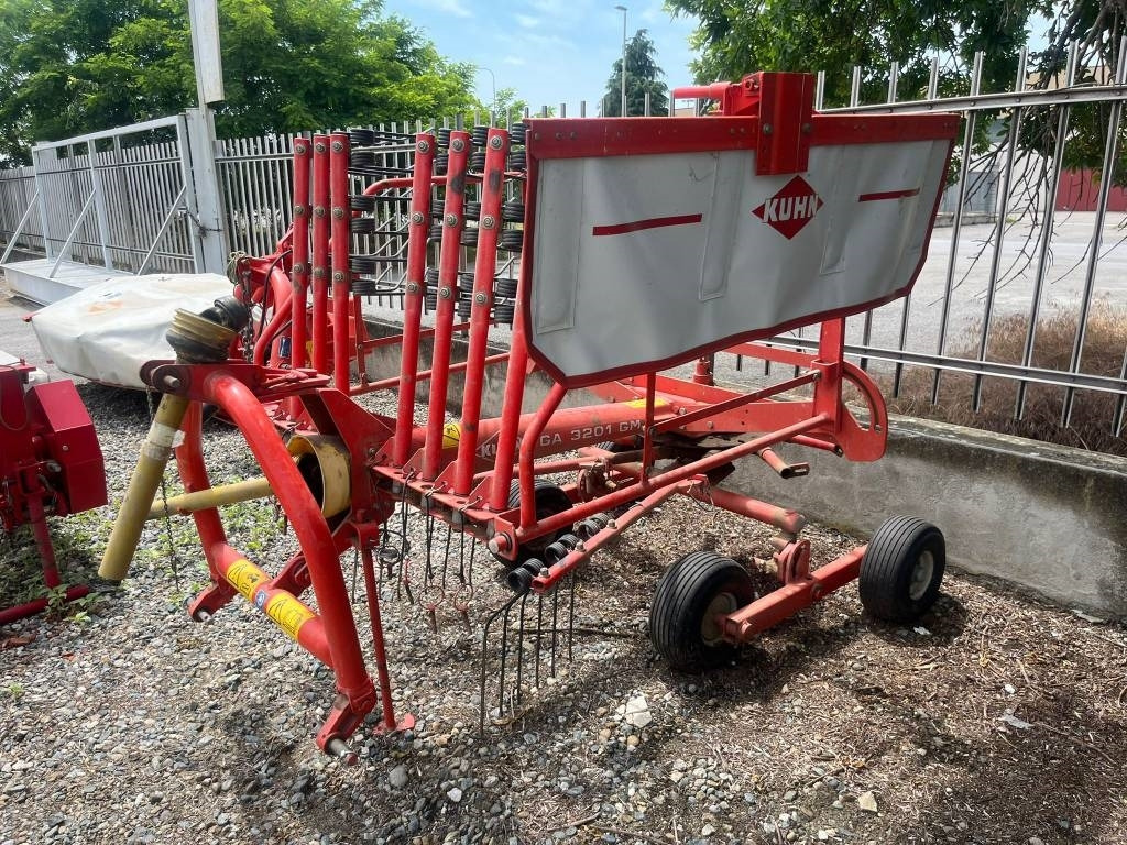 Kuhn GA 3201 G M - Ancinho enleirador: foto 4 Kuhn GA 3201 G M - Ancinho enleirador: foto 4