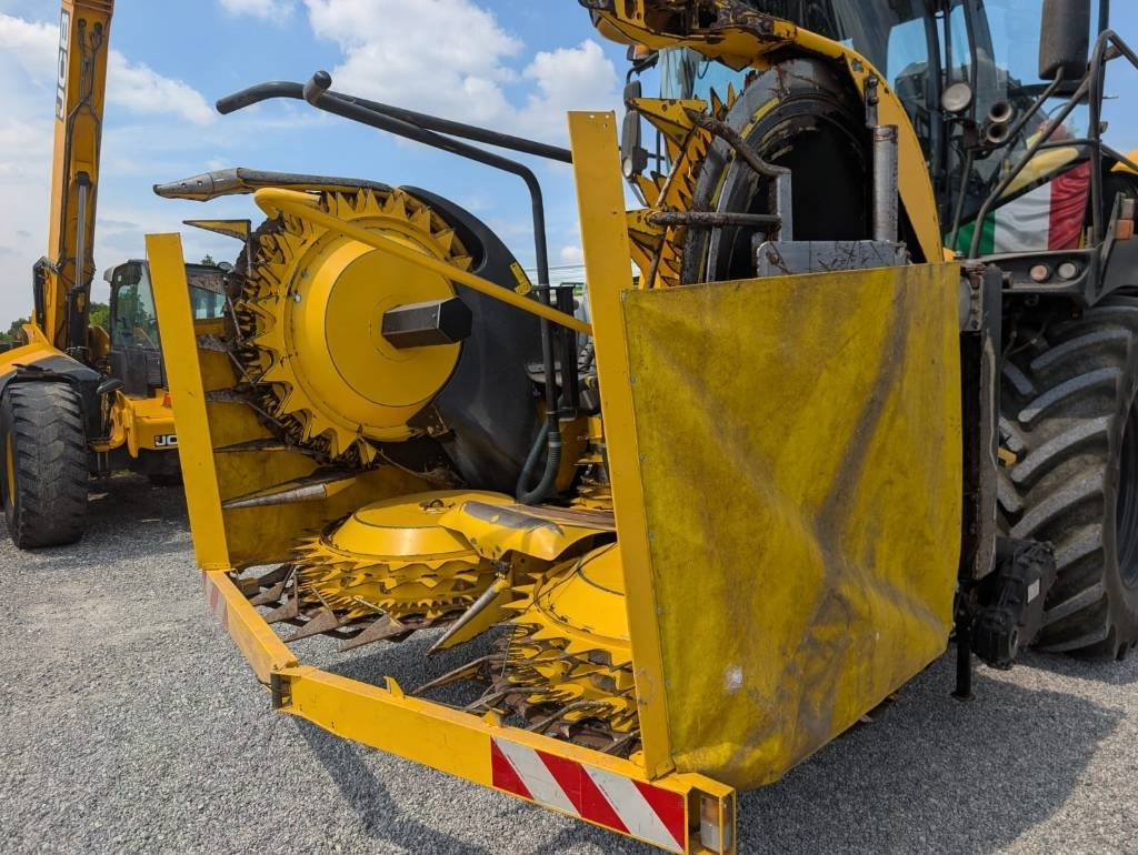 New Holland FR 650 - Picadora de forragem automotriz: foto 4 New Holland FR 650 - Picadora de forragem automotriz: foto 4