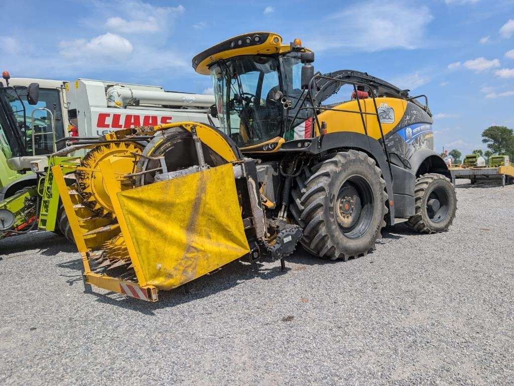 New Holland FR 650 - Picadora de forragem automotriz: foto 1 New Holland FR 650 - Picadora de forragem automotriz: foto 1