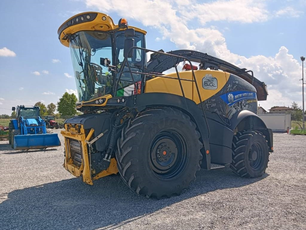New Holland FR 650 - Picadora de forragem automotriz: foto 3 New Holland FR 650 - Picadora de forragem automotriz: foto 3