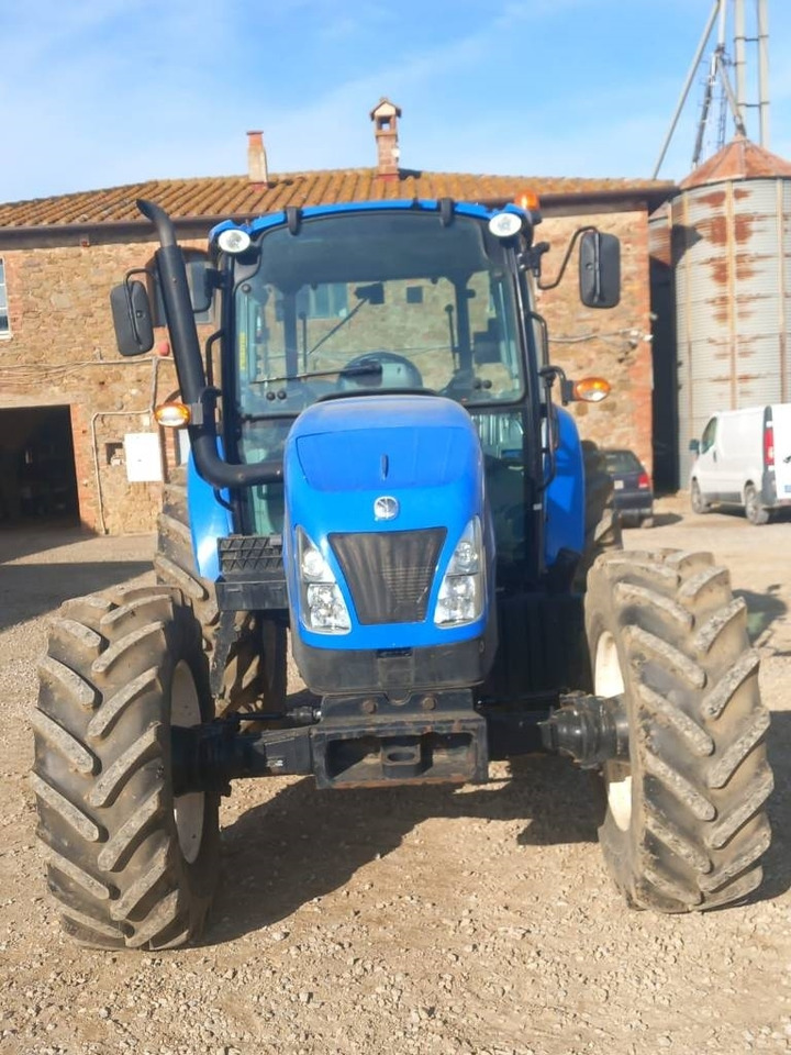 New Holland T 4.85 - Trator: foto 5 New Holland T 4.85 - Trator: foto 5