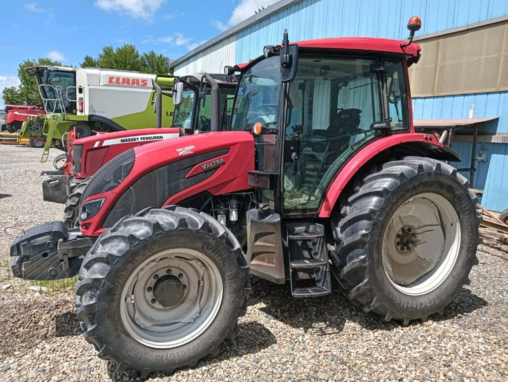 Valtra A 114 - Trator: foto 5 Valtra A 114 - Trator: foto 5