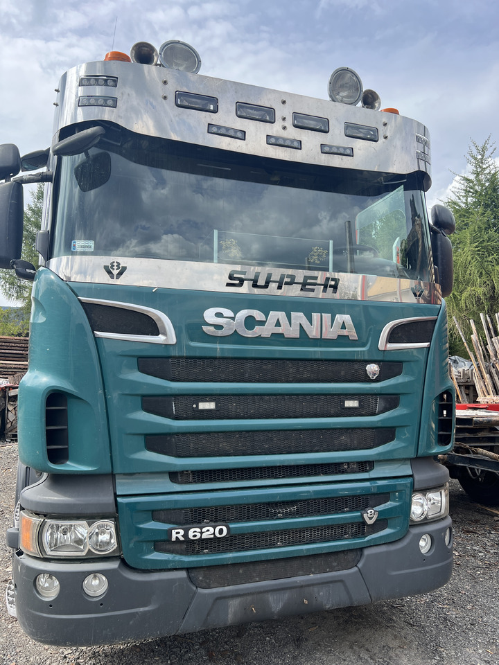 SCANIA R620 - Camião de transporte de madeira, Camião grua: foto 3 SCANIA R620 - Camião de transporte de madeira, Camião grua: foto 3