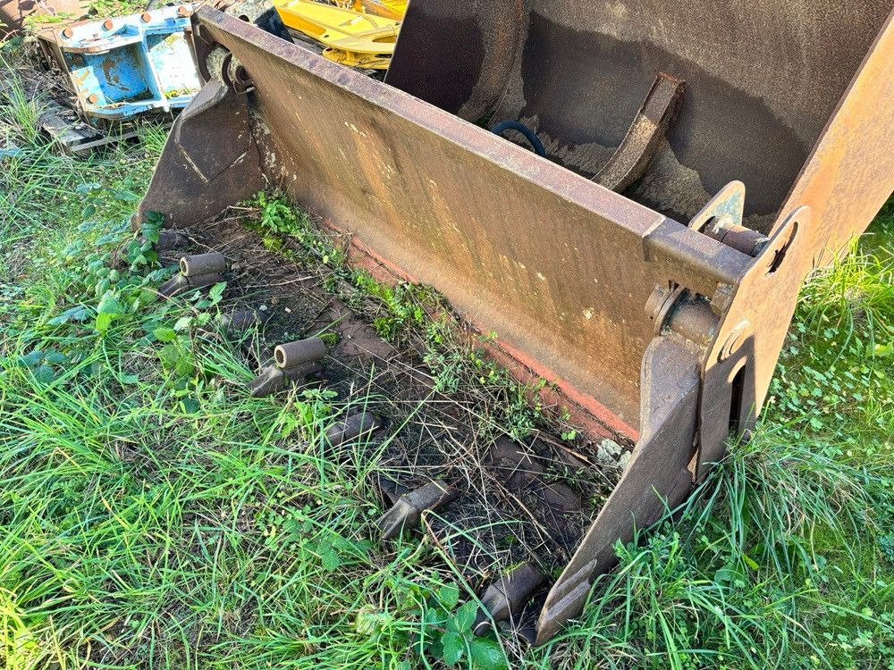 Schaeff Klappschaufel Greiferschaufel - Pá carregadora de rodas: foto 3 Schaeff Klappschaufel Greiferschaufel - Pá carregadora de rodas: foto 3